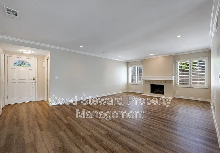 20251 Avenida Del Norte — Photo 4