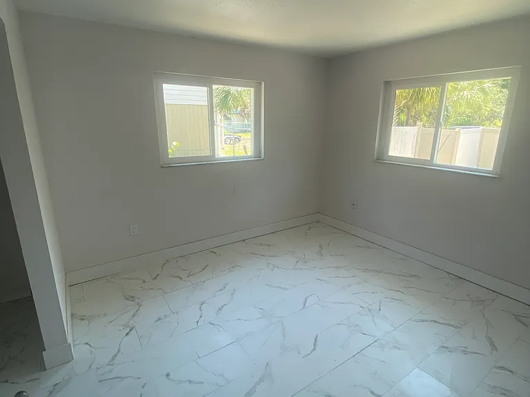 4484 Parmely St — Photo 2