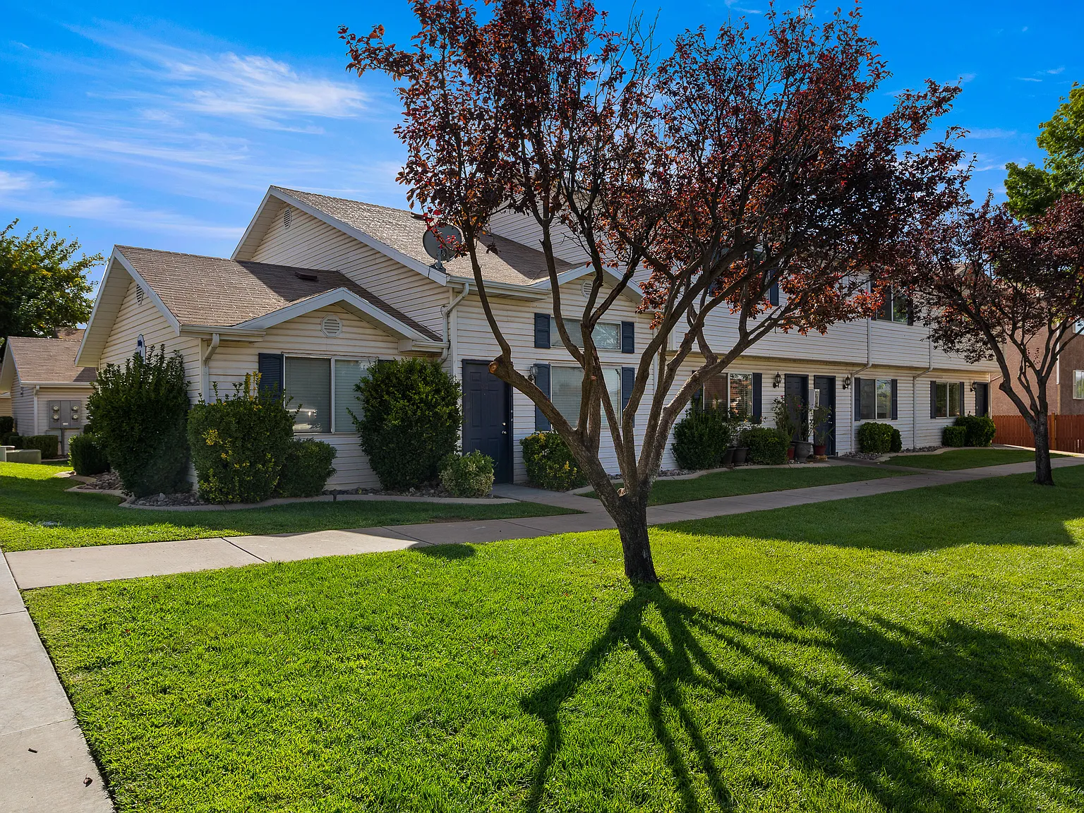 Sunridge — Photo 1
