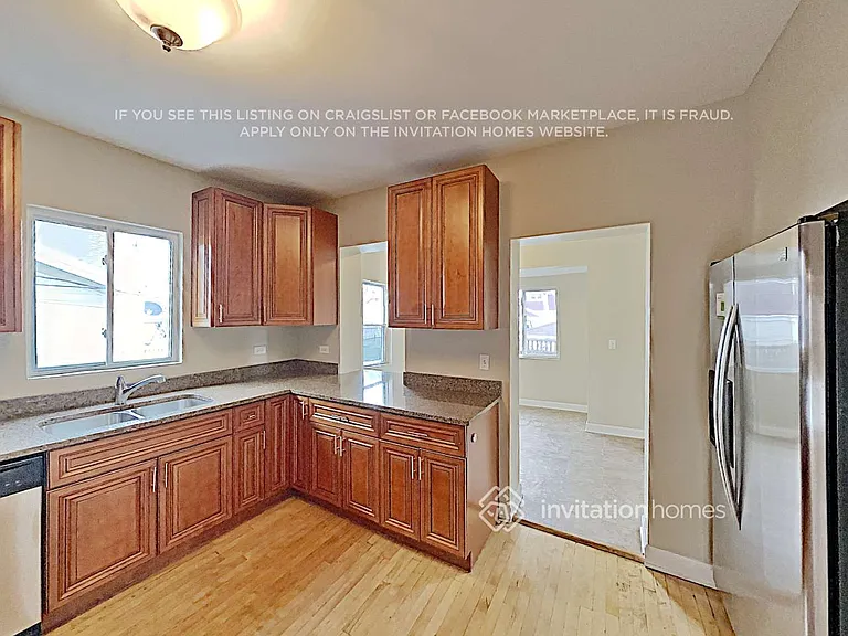 1302 Elmwood Ave — Photo 13