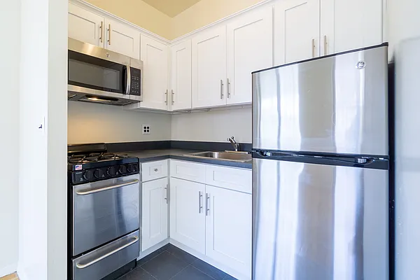 Rented by City Connections Realty | media 12