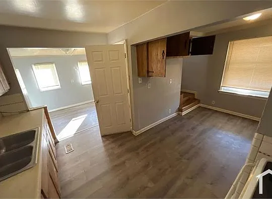 1230 Darr Dr — Photo 8