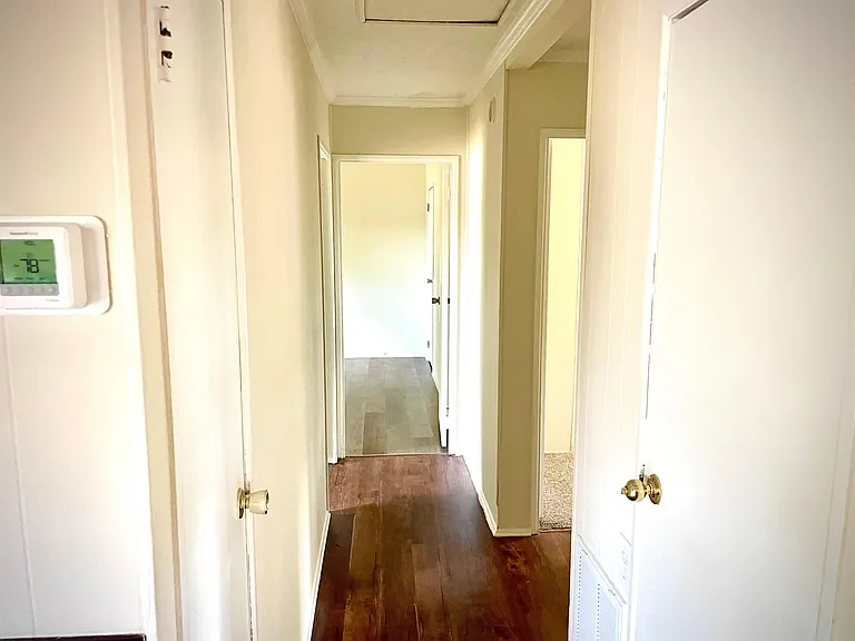194 Boulevard St — Photo 4