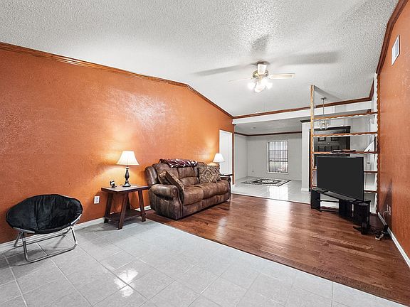 5th image of 3224 Rockne Ln
