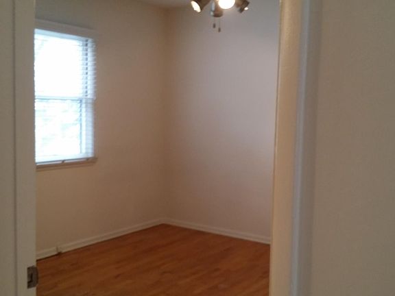 3rd image of 243 Bicknell Ave #4