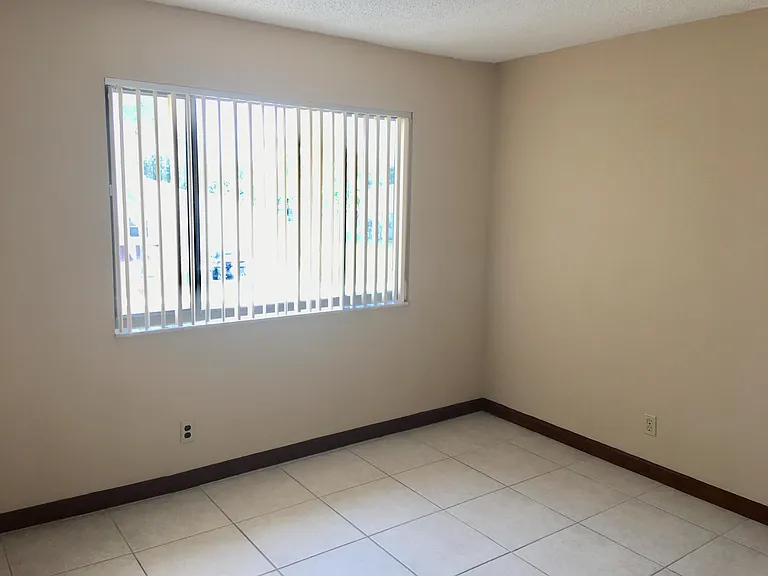 139 Sparrow Dr #1A — Photo 13