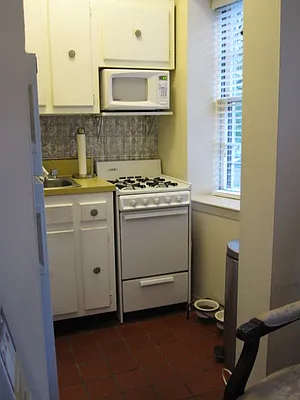 Rented by City Connections Realty | media 15