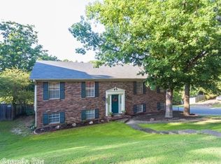 12010 Shawnee Forest Dr, Little Rock, AR 72212