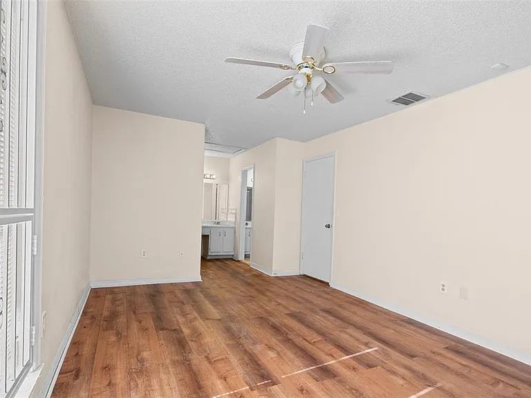 652 Saint Johns Ct #652 — Photo 15
