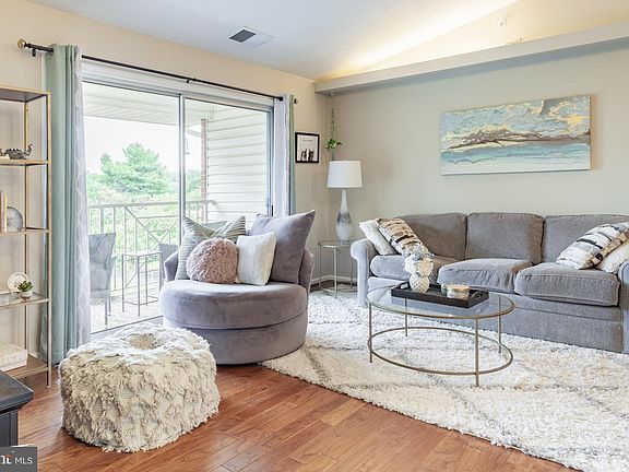 4th image of 1210 Mist Wood Ct Unit 301