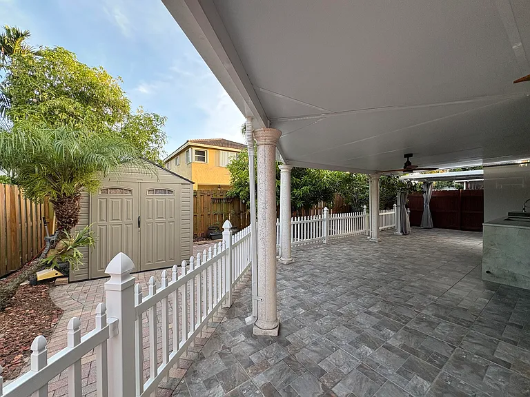 14776 SW 138th Ter — Photo 21
