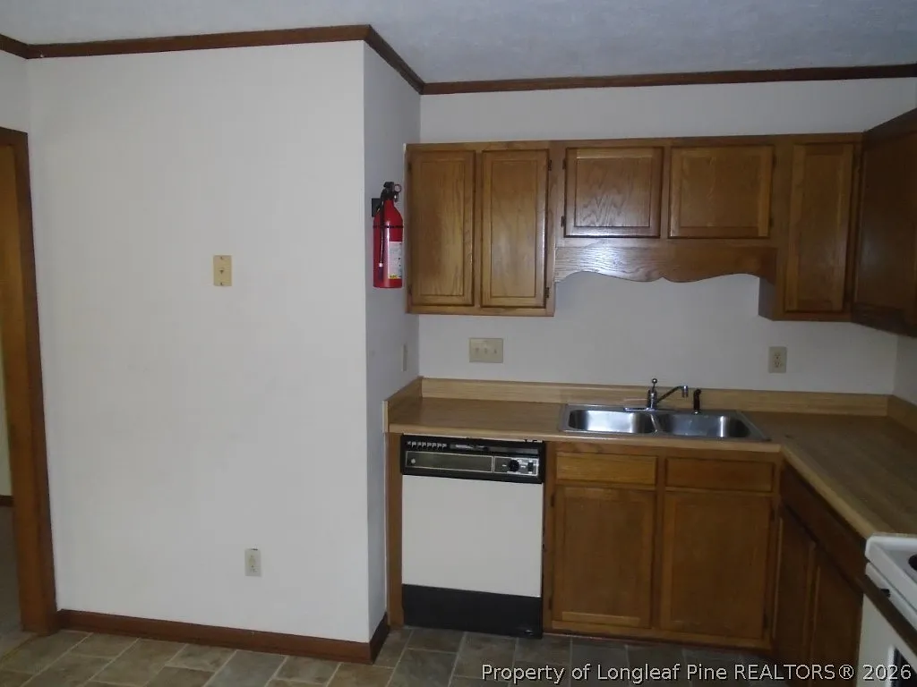 2 bed, 2.0 bath, 1000 sqft, $900 — Photo 2