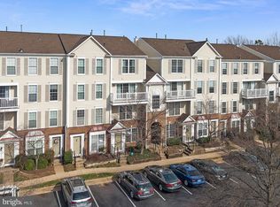 46934 Courtyard Sq UNIT 303, Sterling, VA 20164