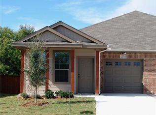 383 Orbit Dr, Lavon, TX 75166