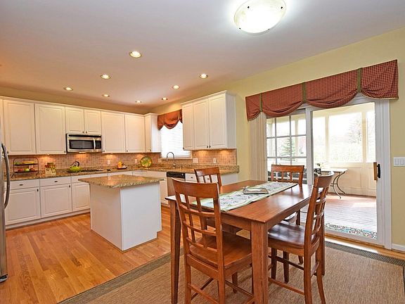 4th image of 7424 Wynstone Ct