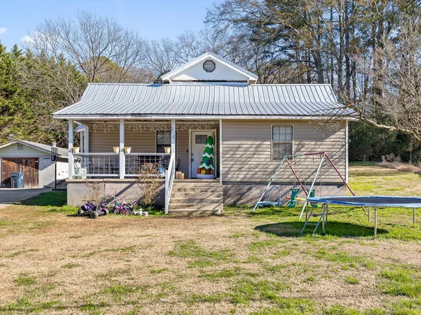 210 Wheeler Ave, Chickamauga, GA 30707