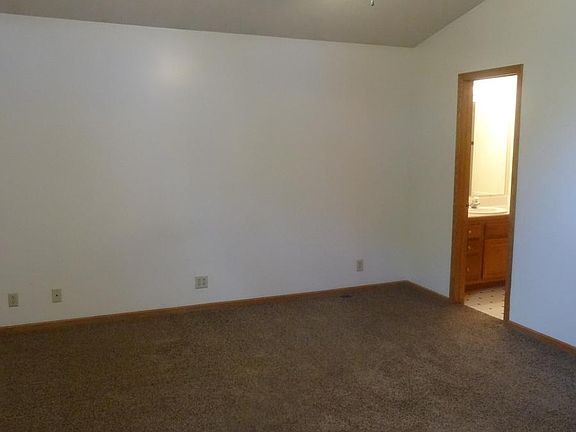 Master bedroom/bath