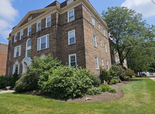 2661 N Moreland Blvd APT 8, Cleveland, OH 44120
