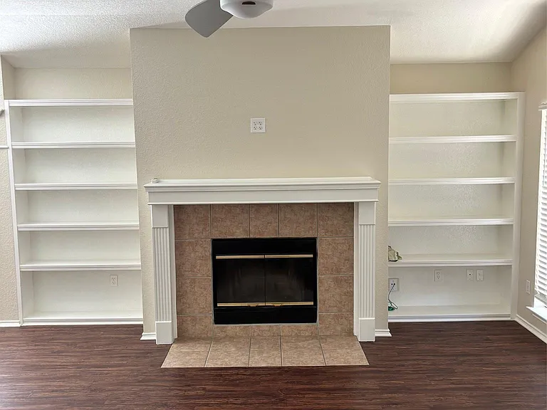 1403 Haley Gray Dr — Photo 4