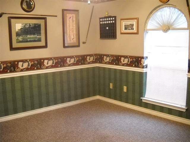 2nd image of 3945 Suncrest Dr