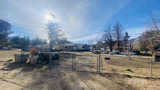 4th image of 5412 Robin St