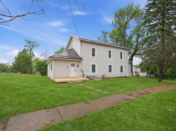 102 Martin St, Rome City, IN 46784