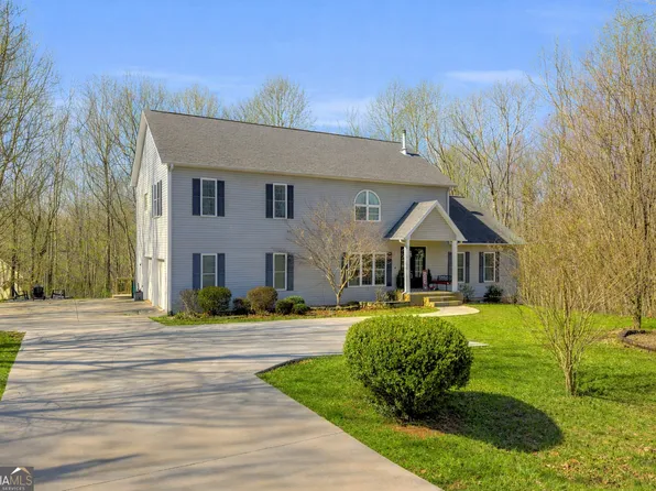 141 Shadow Walk Dr, Mount Airy, GA 30563