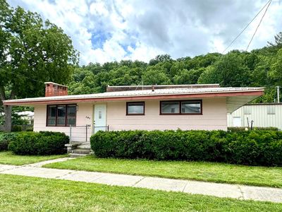 101 Second St NW, Elkader, IA, 52043