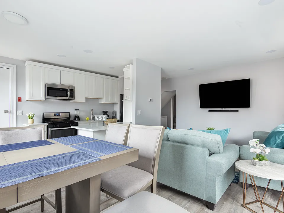 1 North Ave #2