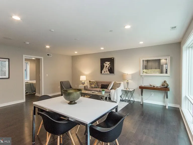 716 S Sartain St #2 — Photo 24