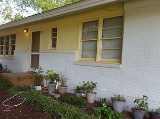 18 Cherokee St, Newnan, GA 30263