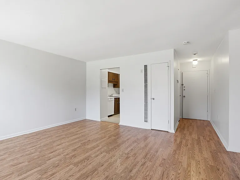 1002 Paradise Rd #2A — Photo 8