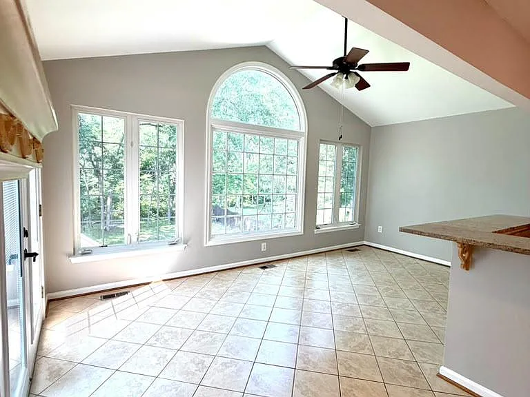 43416 Sperrin Ct — Photo 9