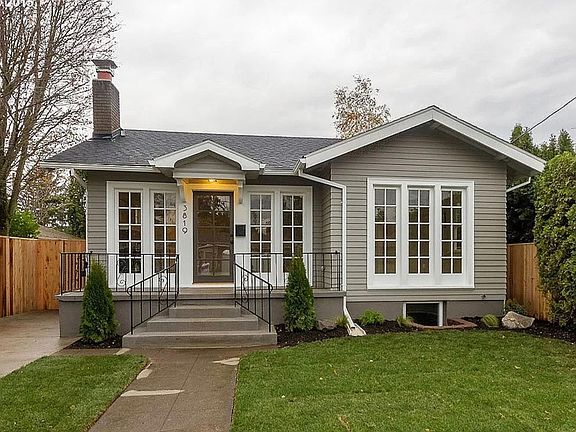 2nd image of 3819 SE 72nd Ave