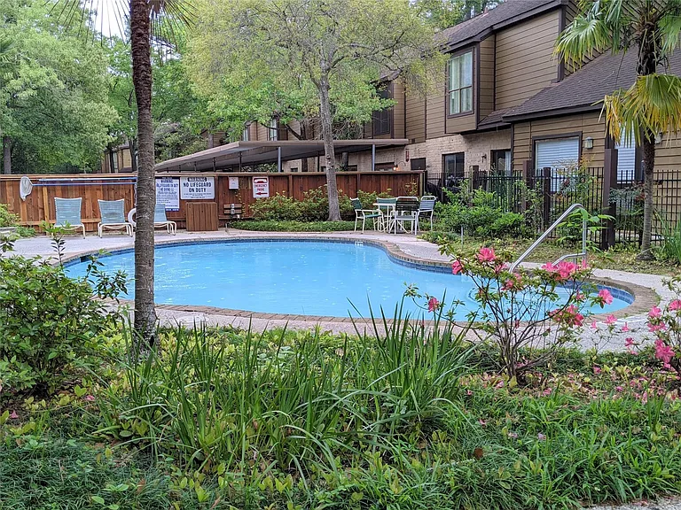 11711 Memorial Dr #133 — Photo 24