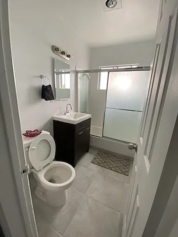 14929 Vanowen St #12 — Photo 11
