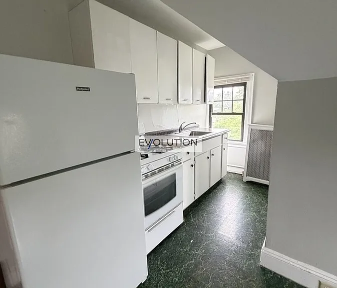 130 Bradley Ave #405 — Photo 3