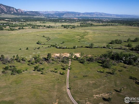 3rd image of 1085 S Cherryvale Rd