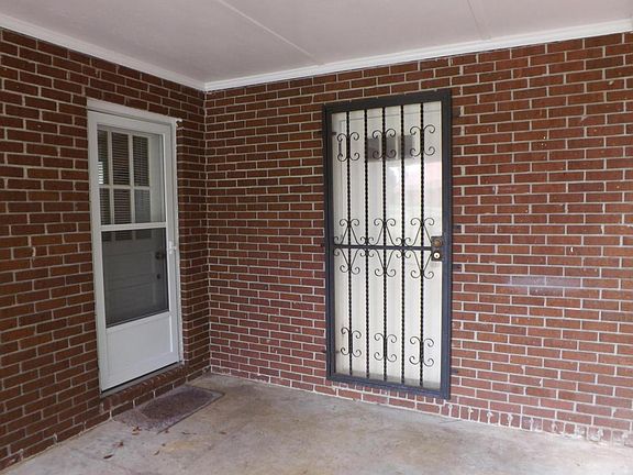 Carport/Laundry/Storage
