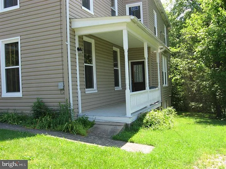 323 S Church St — Photo 9