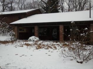 525 Summit Ave, Clarks Summit, PA 18411