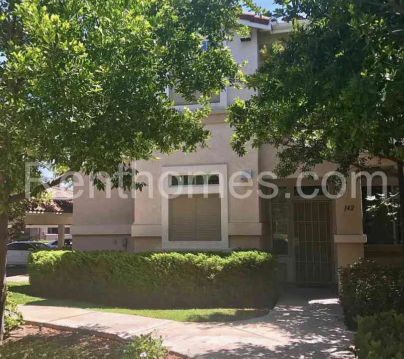 10728-242 Sabre Hill Dr