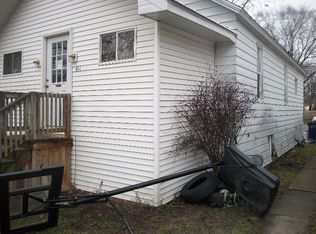 411 Fitzhugh St, Bay City, MI 48708