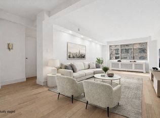 225 E 46th St APT 3D, New York, NY