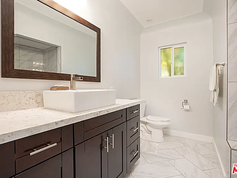 9023 Phyllis Ave — Photo 25