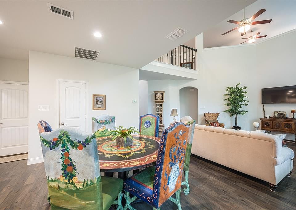 1st image of 7105 Lost Star Ct