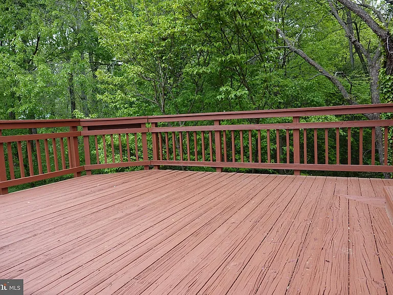 10295 Dunn Meadow Rd — Photo 37
