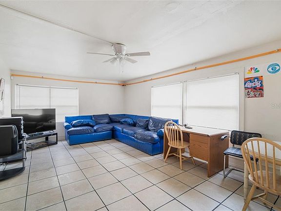 2nd image of 1106 E Richmere St