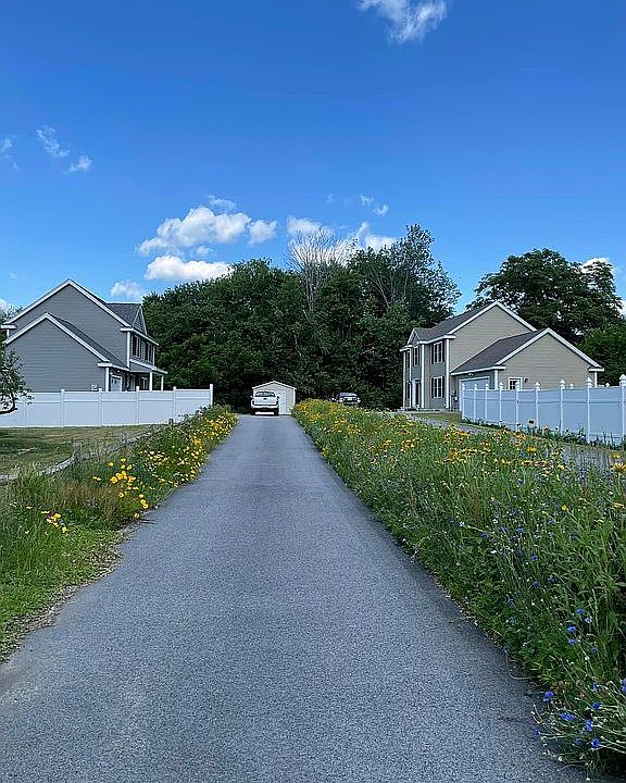 2nd image of 157 Cushing Ave
