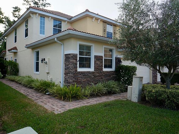 2nd image of 624 Venice Pl